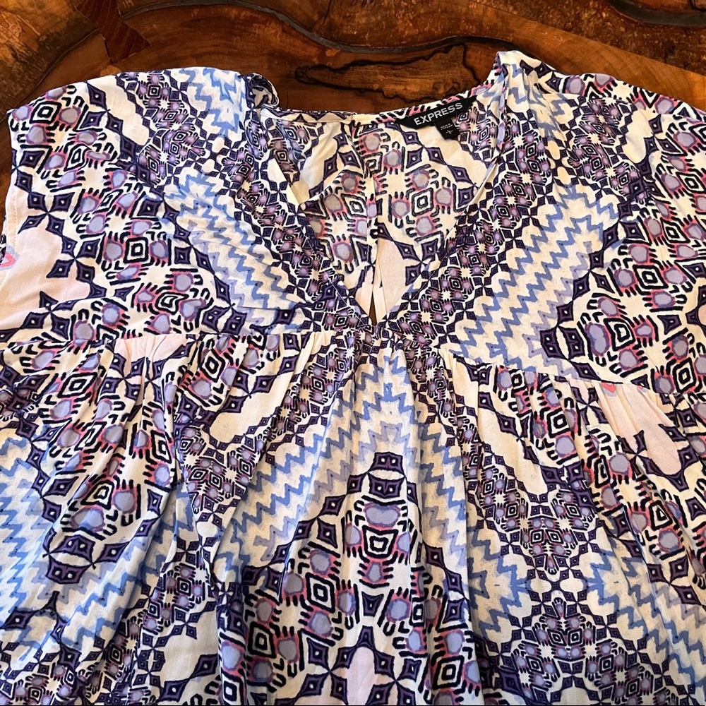 Express Size L Boho Top - Picture 5 of 9